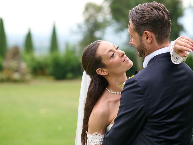 Il matrimonio di Giulia e Alessio a Lucca, Lucca 18