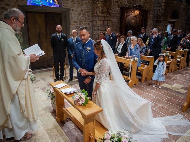 Il matrimonio di Claudio e Elisa a Greccio, Rieti 41