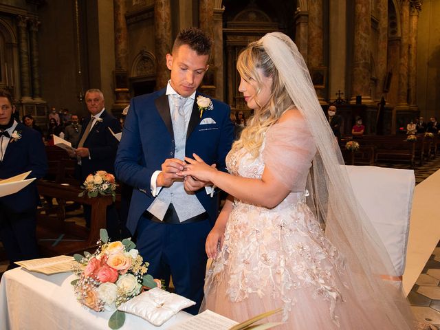 Il matrimonio di Fabio e Sabrina a Calusco d&apos;Adda, Bergamo 9