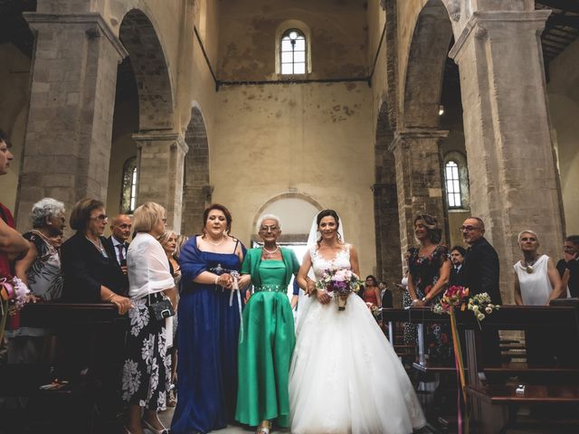 Il matrimonio di Monica e Pier Nicola a Città Sant&apos;Angelo, Pescara 11