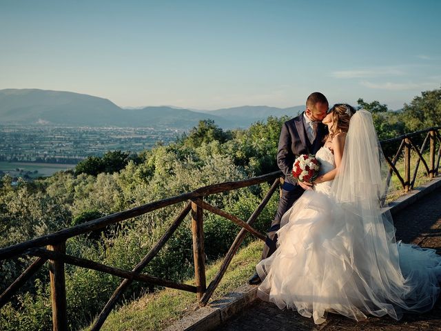 Il matrimonio di Lorenzo e Emanuela a Foligno, Perugia 27