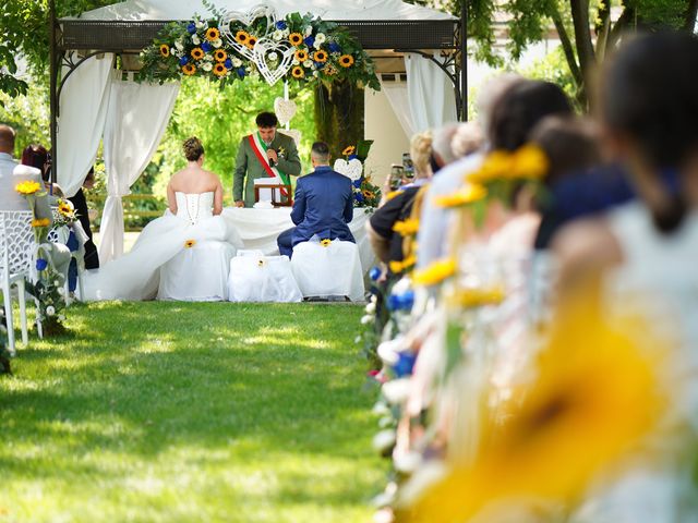 Il matrimonio di Matteo e Valentina a Scaldasole, Pavia 43
