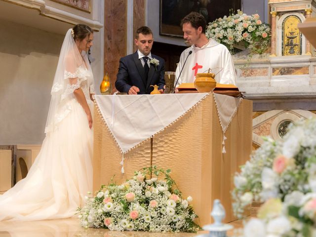 Il matrimonio di Roberto e Ilaria a Borgo di Terzo, Bergamo 24