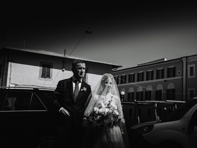 Il matrimonio di Gabriele e Diletta a Lari, Pisa 24