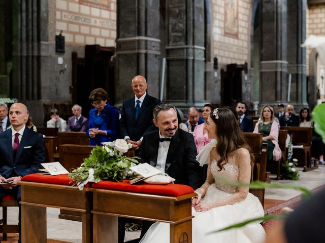 Il matrimonio di Luca e Federica a Santa Maria Hoè, Lecco 16