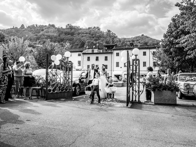 Il matrimonio di Nicola e Rita a Bagni di Lucca, Lucca 15