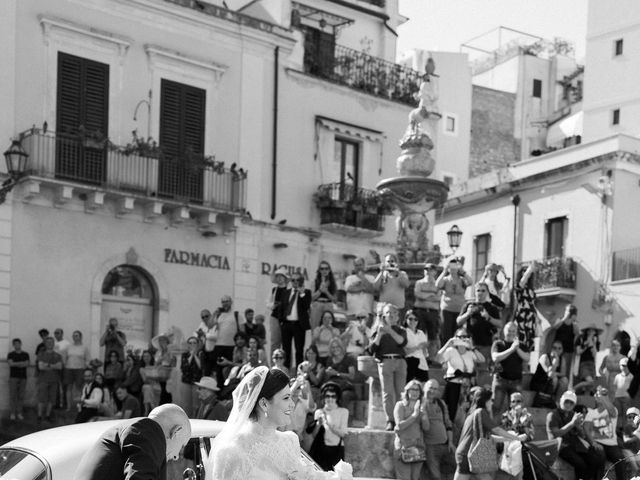 Il matrimonio di Giacomo e Letizia a Taormina, Messina 14