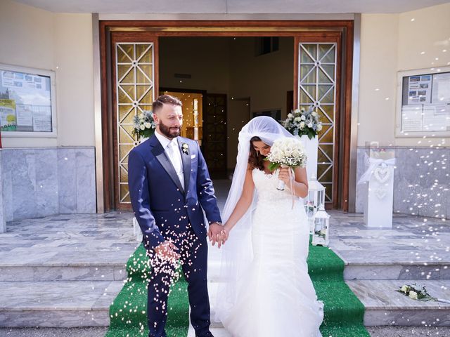Il matrimonio di Lucia e Filippo a Pozzuoli, Napoli 34