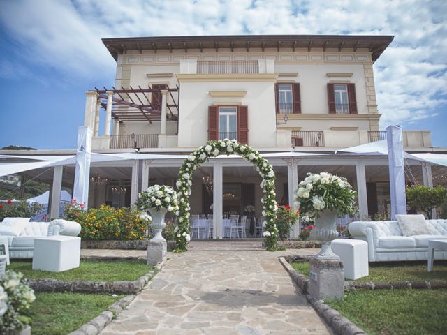 Il matrimonio di Gennaro e Elena a Massa Lubrense, Napoli 57