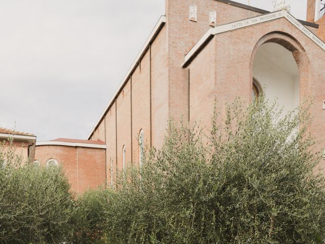 Il matrimonio di Matteo e Stefania a San Clemente, Rimini 49