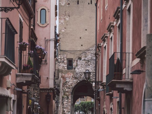 Il matrimonio di Joe e Vadicel a Taormina, Messina 3