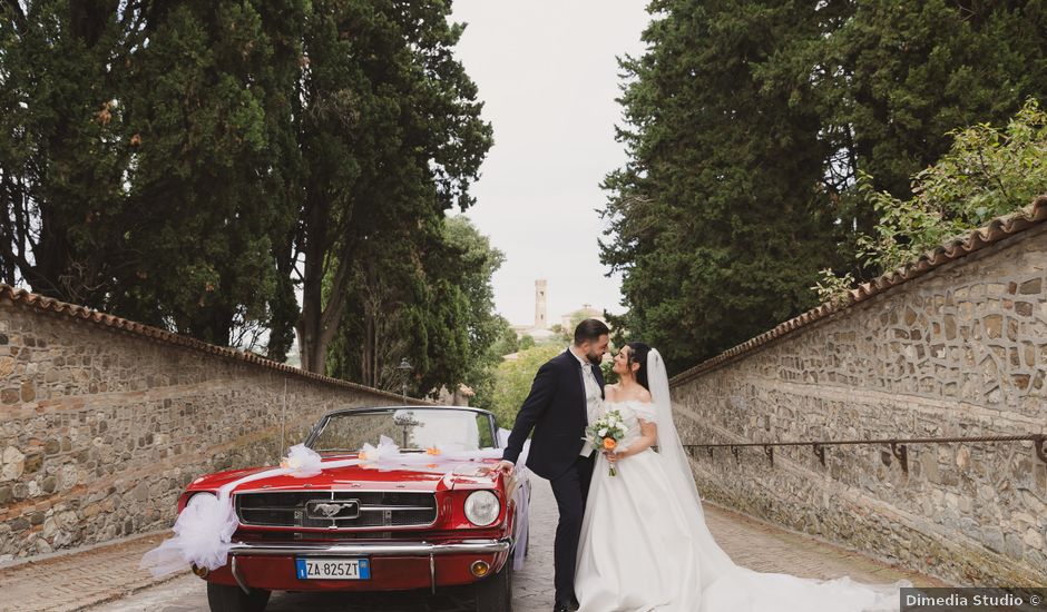 Il matrimonio di Matteo e Stefania a San Clemente, Rimini