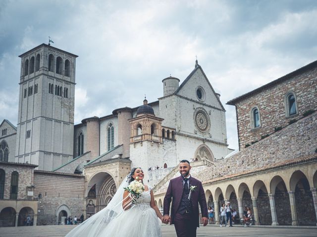 Il matrimonio di Annalisa e Vincenzo a Assisi, Perugia 13
