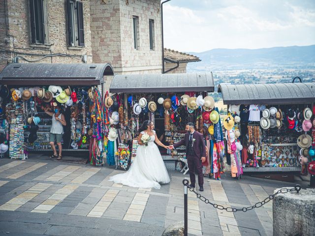 Il matrimonio di Annalisa e Vincenzo a Assisi, Perugia 16