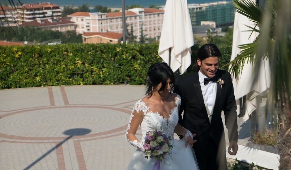 Il matrimonio di Natale e Ilde a Vasto, Chieti