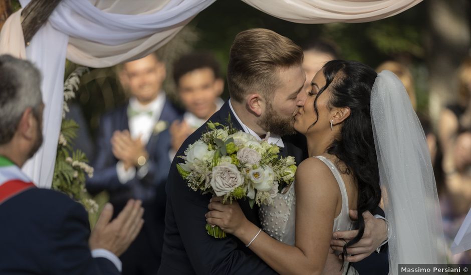 Il matrimonio di Edoardo e Nadia a Bologna, Bologna