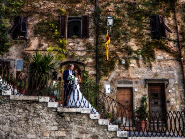 Il matrimonio di Chris e Valeria a Campiglia Marittima, Livorno 33