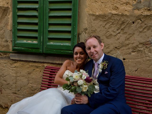 Il matrimonio di Chris e Valeria a Campiglia Marittima, Livorno 36