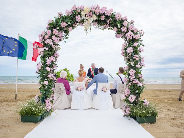 Il matrimonio di Alexander e Nina a Jesolo, Venezia 80