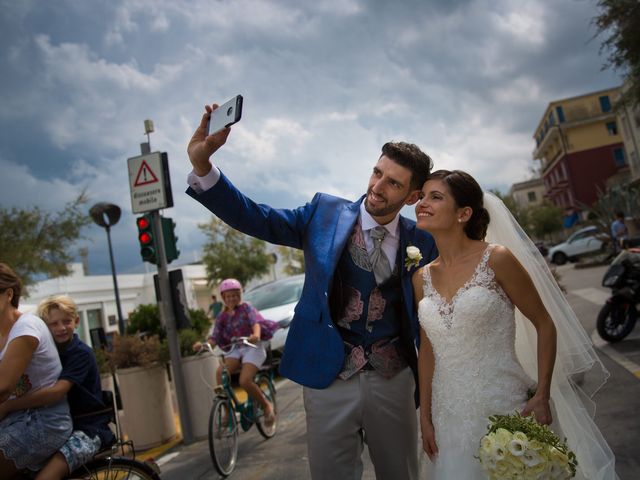 Il matrimonio di Juri e Serena a Polverigi, Ancona 12