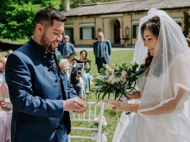 Il matrimonio di Tiffany e Alessandro a Barasso, Varese 13