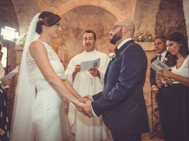 Il matrimonio di Luca e Maristella a Monopoli, Bari 11
