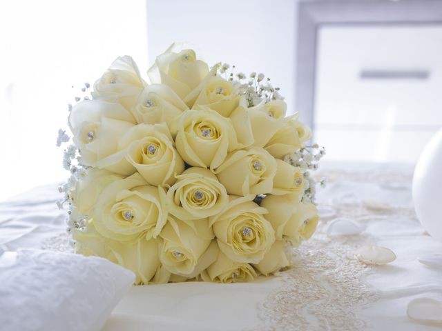 Il matrimonio di Simone e Ilaria a Marchirolo, Varese 21
