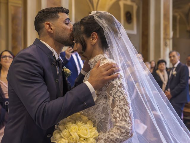 Il matrimonio di Simone e Ilaria a Marchirolo, Varese 25