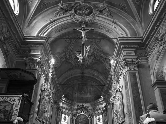 Il matrimonio di Simone e Ilaria a Marchirolo, Varese 26