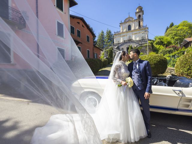 Il matrimonio di Simone e Ilaria a Marchirolo, Varese 33