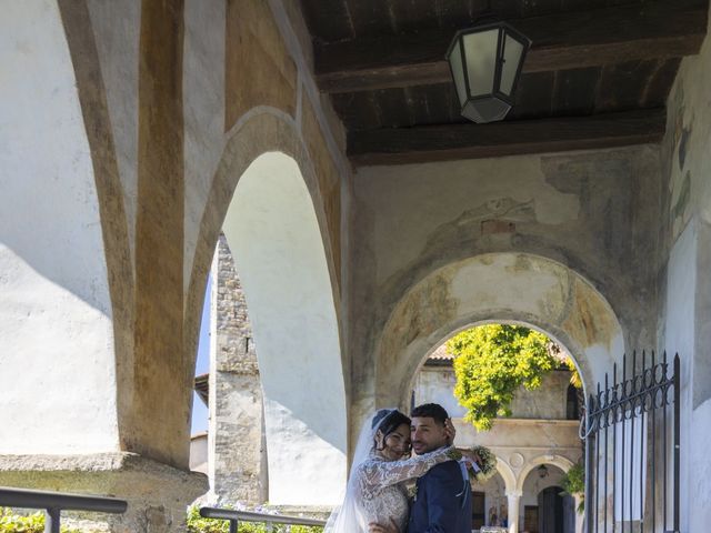 Il matrimonio di Simone e Ilaria a Marchirolo, Varese 49