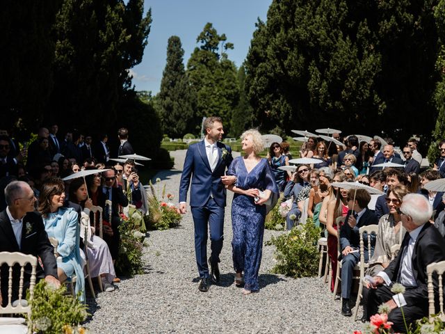 Il matrimonio di Alessandro e Alessandra a Merate, Lecco 32