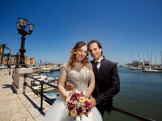 Il matrimonio di Erasmo e Tiziana a Triggiano, Bari 21