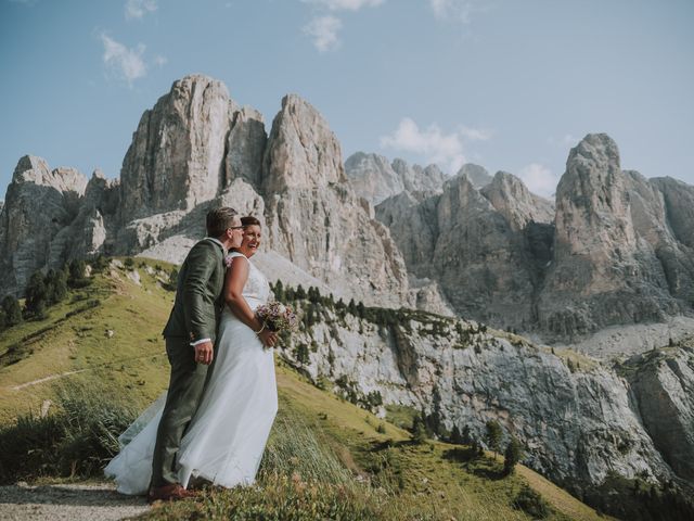 Il matrimonio di Thomas e Rhea a Corvara in Badia- Corvara, Bolzano 111