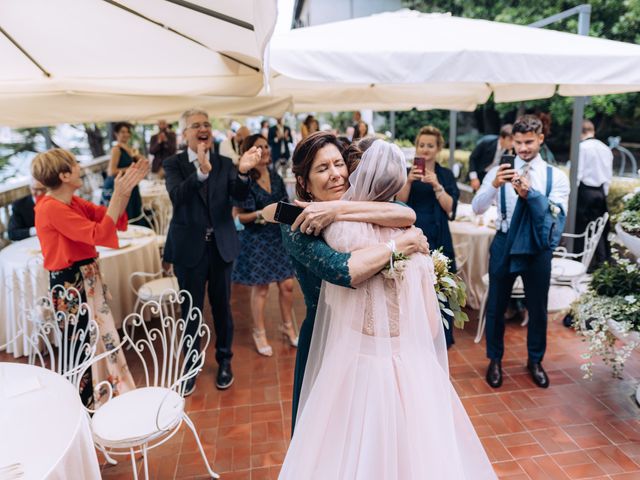 Il matrimonio di Gabriele e Elena a Villa Guardia, Como 92