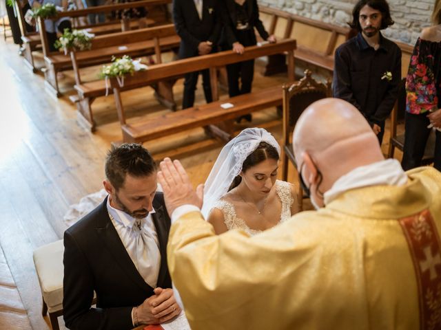 Il matrimonio di Luigi e Clelia a Mosciano Sant&apos;Angelo, Teramo 17