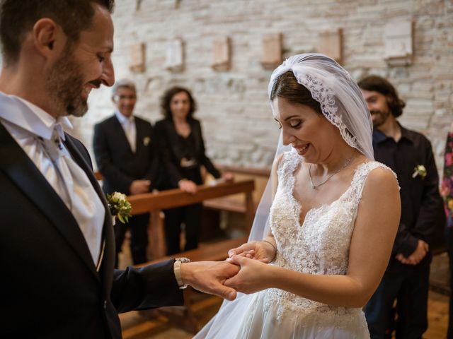 Il matrimonio di Luigi e Clelia a Mosciano Sant&apos;Angelo, Teramo 18