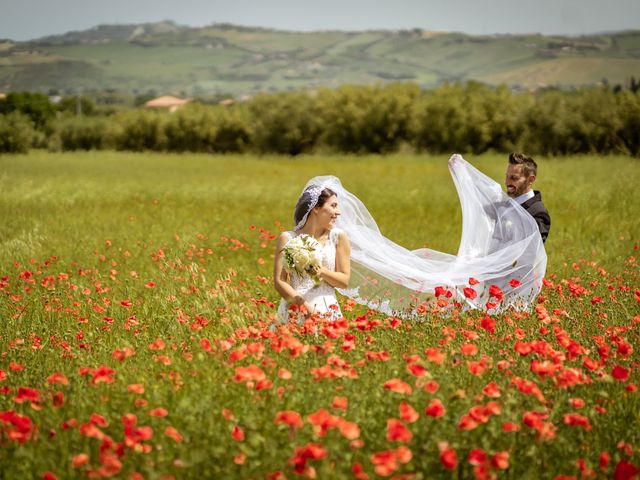 Il matrimonio di Luigi e Clelia a Mosciano Sant&apos;Angelo, Teramo 25