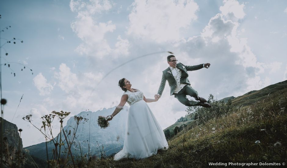 Il matrimonio di Thomas e Rhea a Corvara in Badia- Corvara, Bolzano