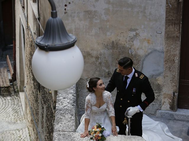 Il matrimonio di Francesco e Alessandra a Scanno, L&apos;Aquila 29