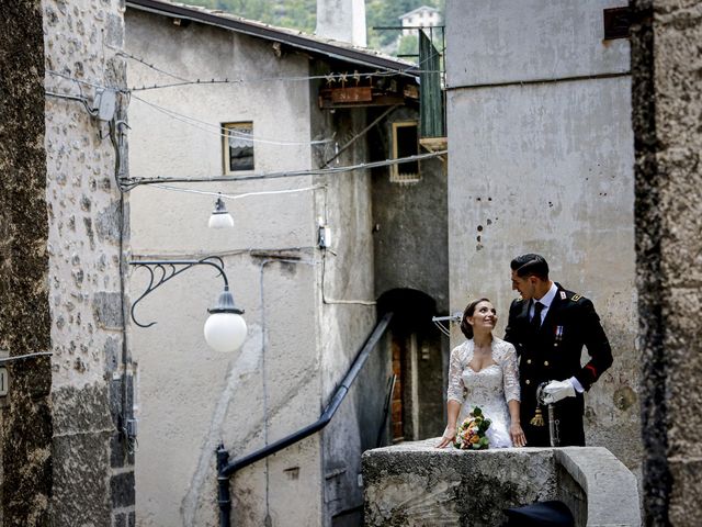 Il matrimonio di Francesco e Alessandra a Scanno, L&apos;Aquila 30