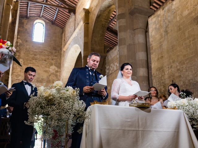 Il matrimonio di Simone e Madalina a Siena, Siena 24