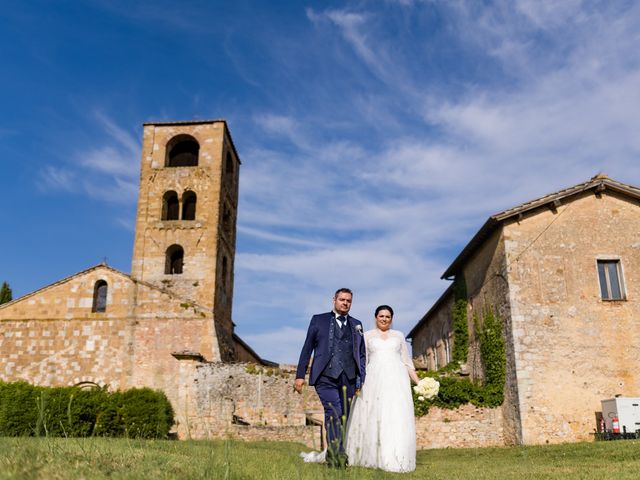 Il matrimonio di Simone e Madalina a Siena, Siena 42