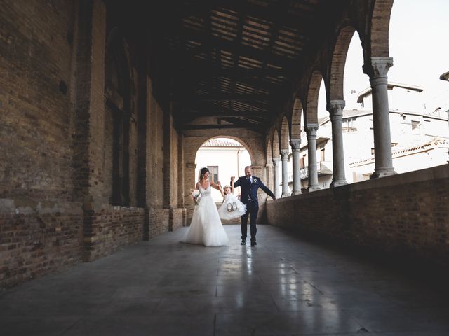 Il matrimonio di Debora e Mirko a Collecorvino, Pescara 16