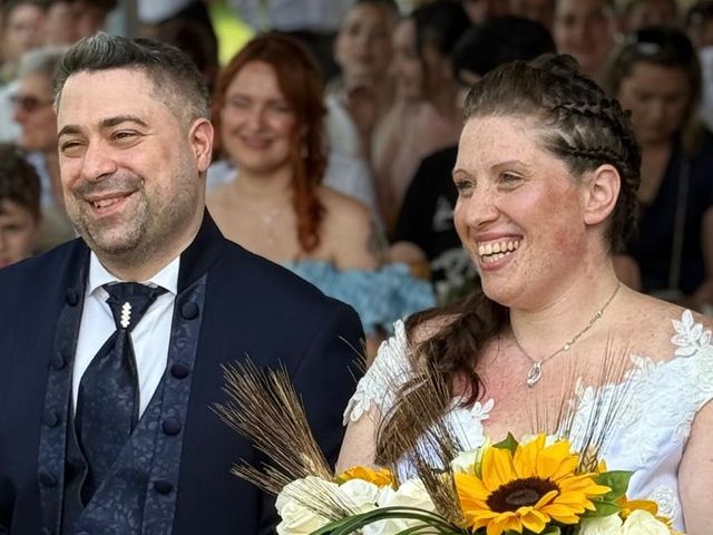 Il matrimonio di Francisco  e Sharon  a Bregnano, Como 16
