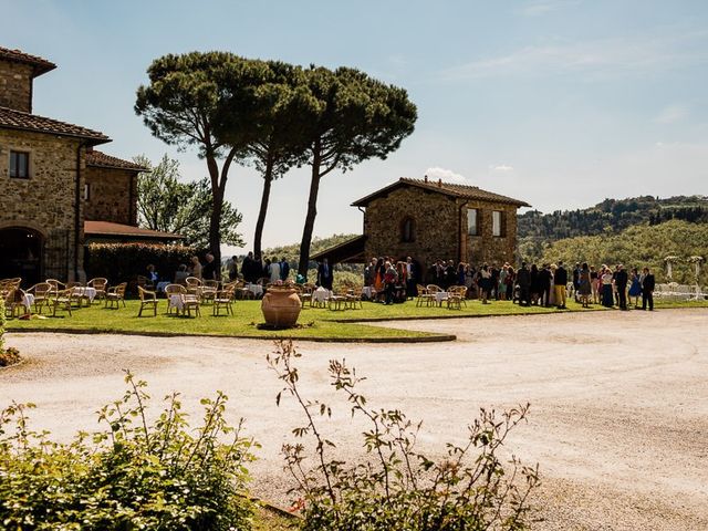 Il matrimonio di Virginia e Massimo a Carmignano, Prato 37