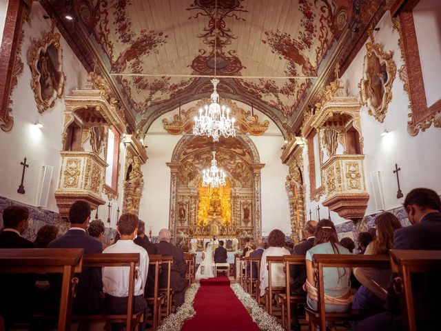 Il matrimonio di João e Raquel a Locorotondo, Bari 18