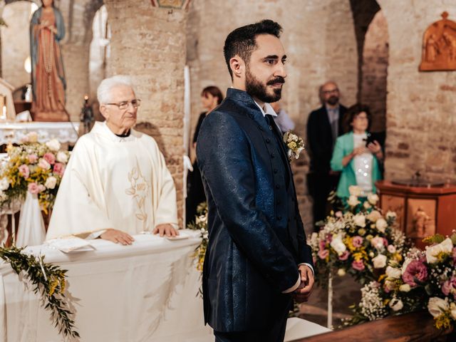 Il matrimonio di Jenny e Luca a Montecosaro, Macerata 45