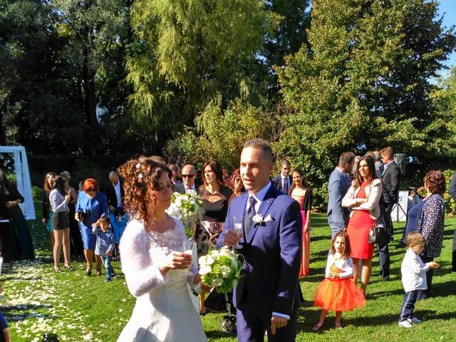 Il matrimonio di Walter e Giusy a Monvalle, Varese 4