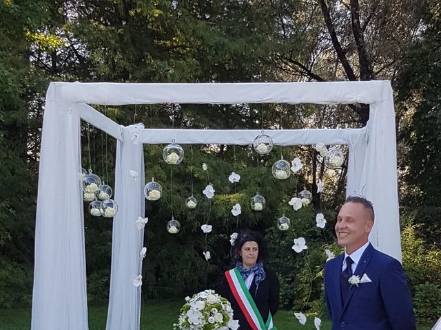 Il matrimonio di Walter e Giusy a Monvalle, Varese 8
